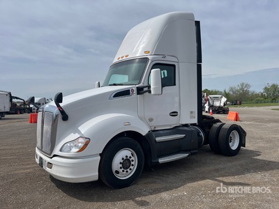 2016 Kenworth T680 4x2 Day Cab Truck Tractor