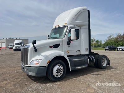 2018 Peterbilt 579 4x2 Day Cab Truck Tractor