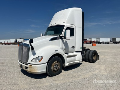 2015 Kenworth T680 4x2 Tracteur Routier