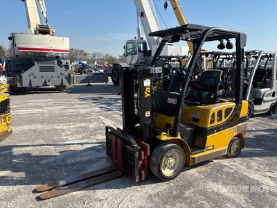 2016 Yale GC040LX 4000 lb Carrelli Elevatori