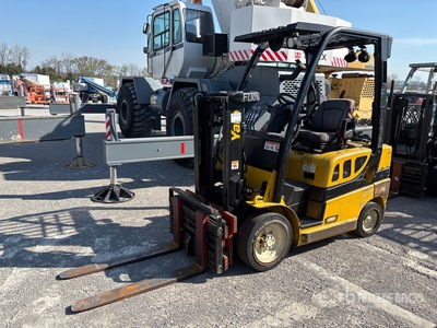 2016 Yale GC040LX 4000 lb Carrelli Elevatori