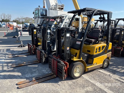 2016 Yale GC040LX 4000 lb Carrelli Elevatori