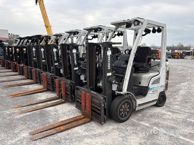 2014 Nissan MCP1F2A20LV 4000 lb Cushion Tire Chariot Élévateur