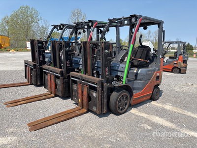 2015 Toyota 8FGCU20 4000 lb Forklift