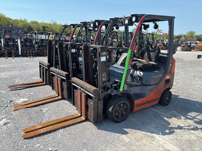 2015 Toyota 8FGCU20 4000 lb Forklift