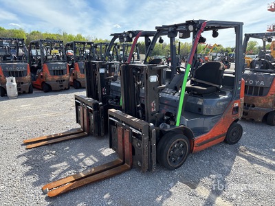 2015 Toyota 8FGCU20 4000 lb Forklift