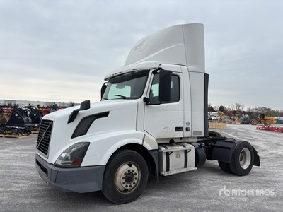 2018 Volvo VNL42T 4x2 4x2 Tracteur routier (Inoperable)