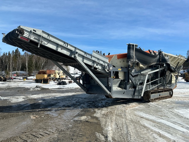 2021 Metso ST2.8 Tracked Screen Plant