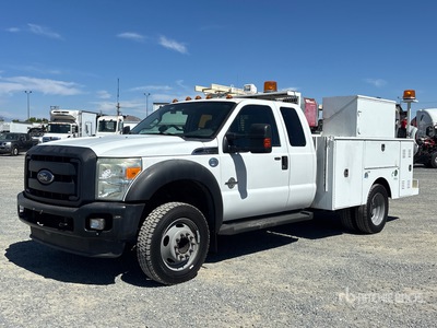 2012 Ford F-450 4x2 Extended Cab شاحنة متعددة الاغراض