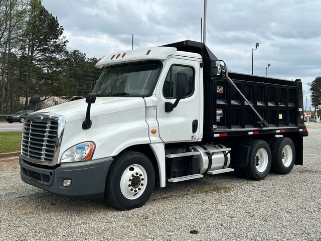 2019 Freightliner Cascadia 6x4 T/A Dump Truck