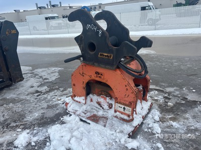 NPK C8C Hydraulic Plate Compactor