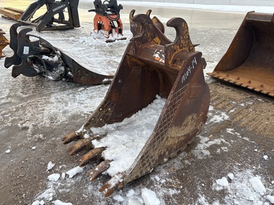 Cat 36 in Q/C Digging Excavator Bucket - Fits Cat 320C