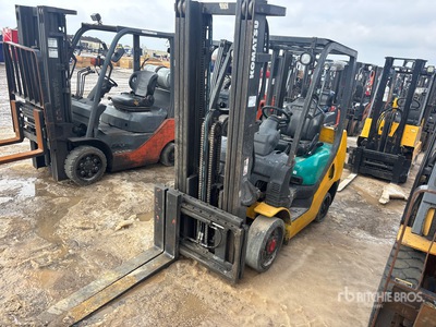 2008 Komatsu FG30SHT-14 5550 lb Pneumatic Tire Forklift