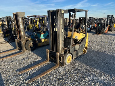 Daewoo GC25P3 4450 lb Cushion Tire Forklift