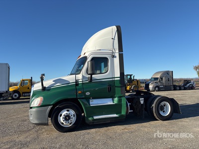 2015 Freightliner Cascadia 125 4x2 تراكتور شاحنة (أحادي المحور)