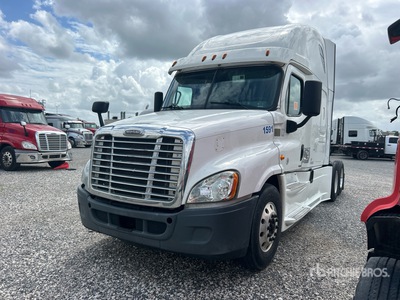 2017 Freightliner Cascadia 125 6x4 T/A Sleeper Truck Tractor