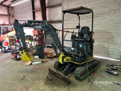 2012 John Deere 17D Mini Excavadora (Inoperable)