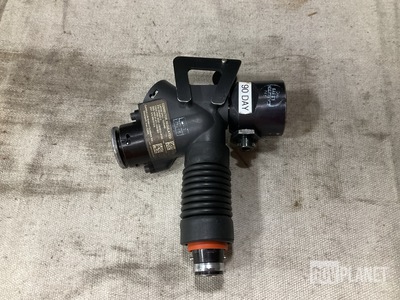 Carleton Life Support Systems 3262033-0102 Regulated Connector