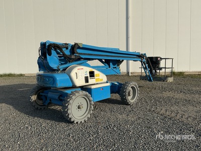 2008 Nifty-Lift HR21DE 2WD Diesel رافعة بذراع