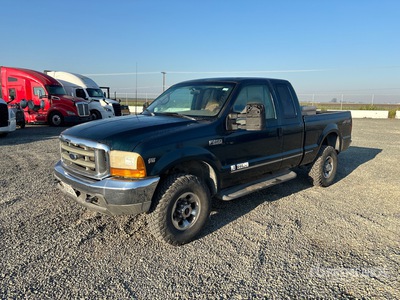 1999 Ford F-250 Lariat 4x4 Extended Cab Pickup