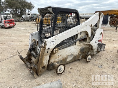2021 Bobcat S740 Chargeuse à direction à glissement (Inoperable)