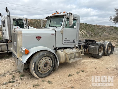Peterbilt 379 6x4 T/A Dagcabine Trekker (Inoperable)