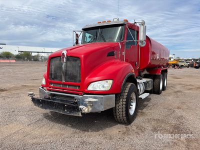 2014 Kenworth T400 4000 gal 6x4 Camion cisterna de agua