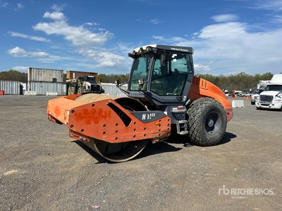 2015 Hamm H11ix جهاز ضاغط  الأسطوانة الناعمة