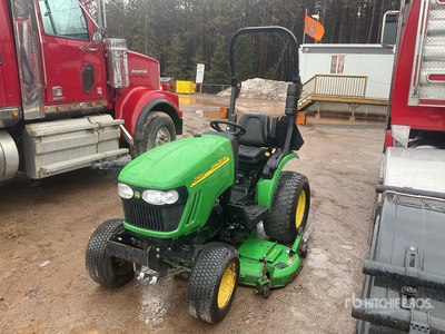 2012 John Deere 2320 4WD tractor utilitario