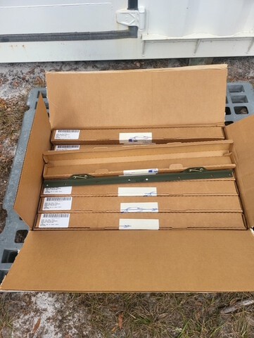 106 Humvee Engine Brackets 19207-12338853 5593976 5340-332-7515