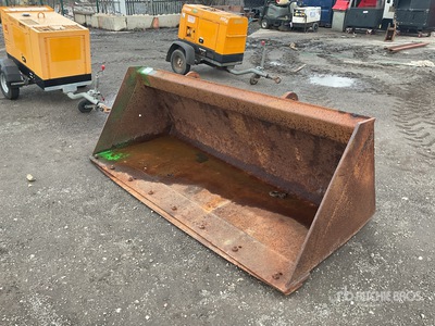 2250 mm Telehandler Bucket