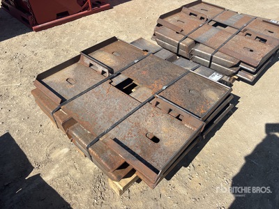 Quantity of Kit Containers Attachment Mounting Plate (Unused)