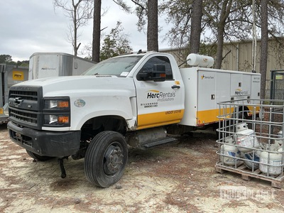 2022 Chevrolet 5500 4x4 Service Truck