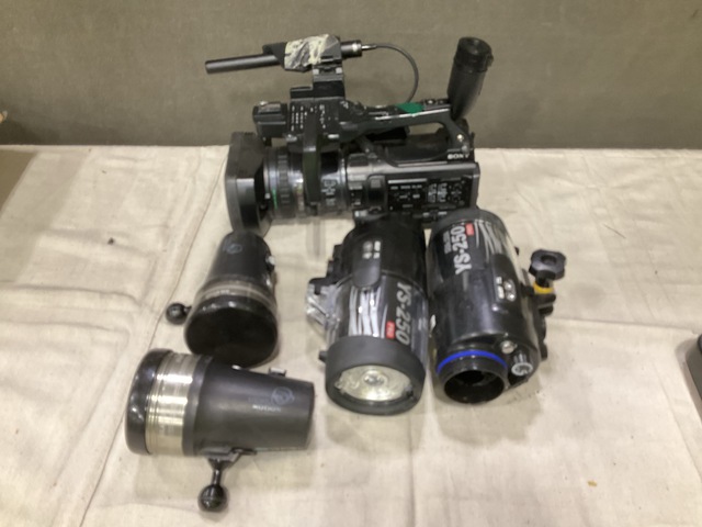 (12) Camera Flashes, (1) Sony Camcorder & Assorted Items (12) Camera Flashes, (1) Sony Camcorder & Assorted Items