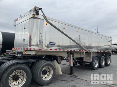 Stargate 30 ft Tri/A Aluminum 2-Way kiep aanhangwagen