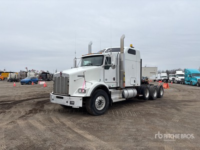 2012 Kenworth T800 8x4 Cabina con cuccetta per trattore stradale 3 assi