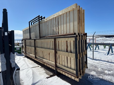 Quantity of (5) 24 ft x 9 ft Wind Break Valla de viento (Unused)