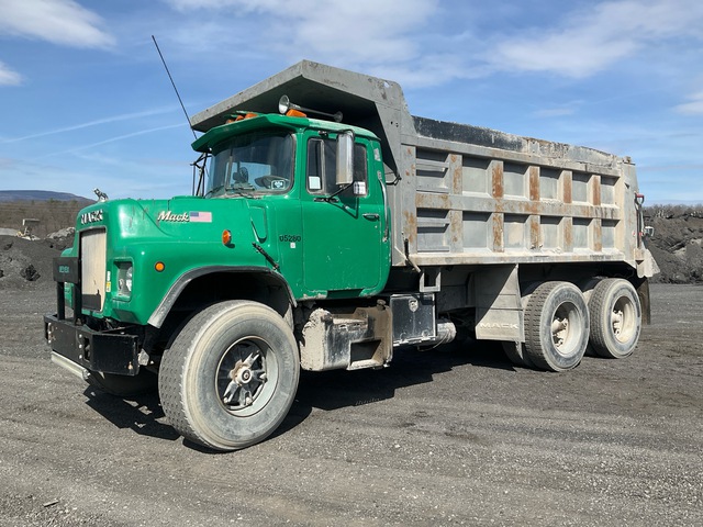 1985 Mack DM686SX 6x4 T/A Dump Truck