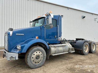 2010 Kenworth T800 6x4 T/A Day Cab Truck Tractor