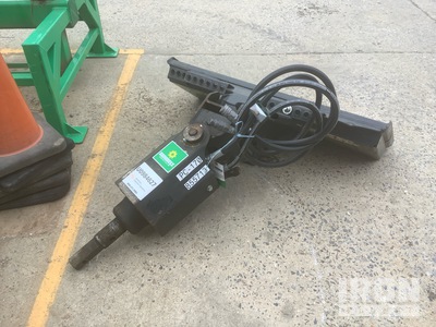 2016 Bobcat مثقاب للسكيد ستير