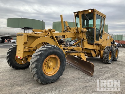 1991 Champion 720A Motor Grader