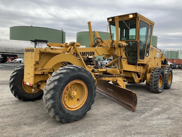 1991 Champion 720A Motor Grader