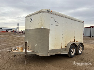 Mustang 12 ft T/A مقطورة ذو كبينة مغلقة