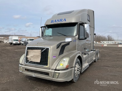 2016 Volvo VNL 6x4 T/A Slaapcabine Trekker