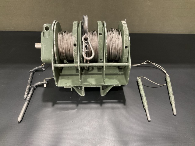 Comrod A3157140-001 Guy Winch