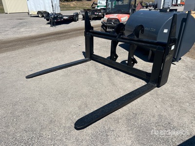 Cat 72 in Wheel Loader Forks