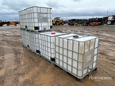 Quantity of (6) 1000 L Chemical Tank