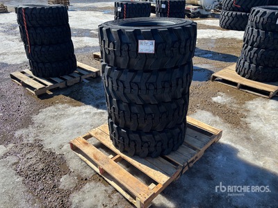 Quantity of (4) 12-16.5 Skid Steer Reifen (Unused)
