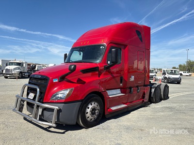 2020 Freightliner Cascadia 126 6x4 T/A Sleeper Truck Tractor