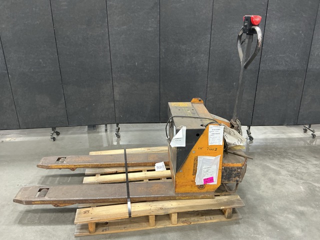 Multiton WM3027-48 Pallet Jack Multiton WM3027-48 Pallet Jack